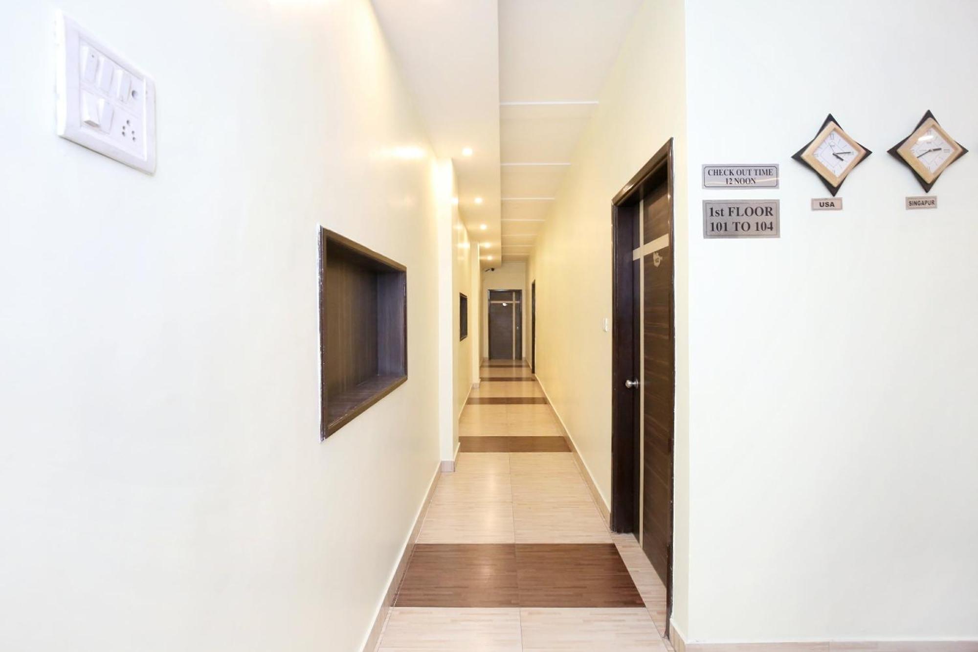 Oyo 9243 Trumpets Hotel أمريتسار المظهر الخارجي الصورة