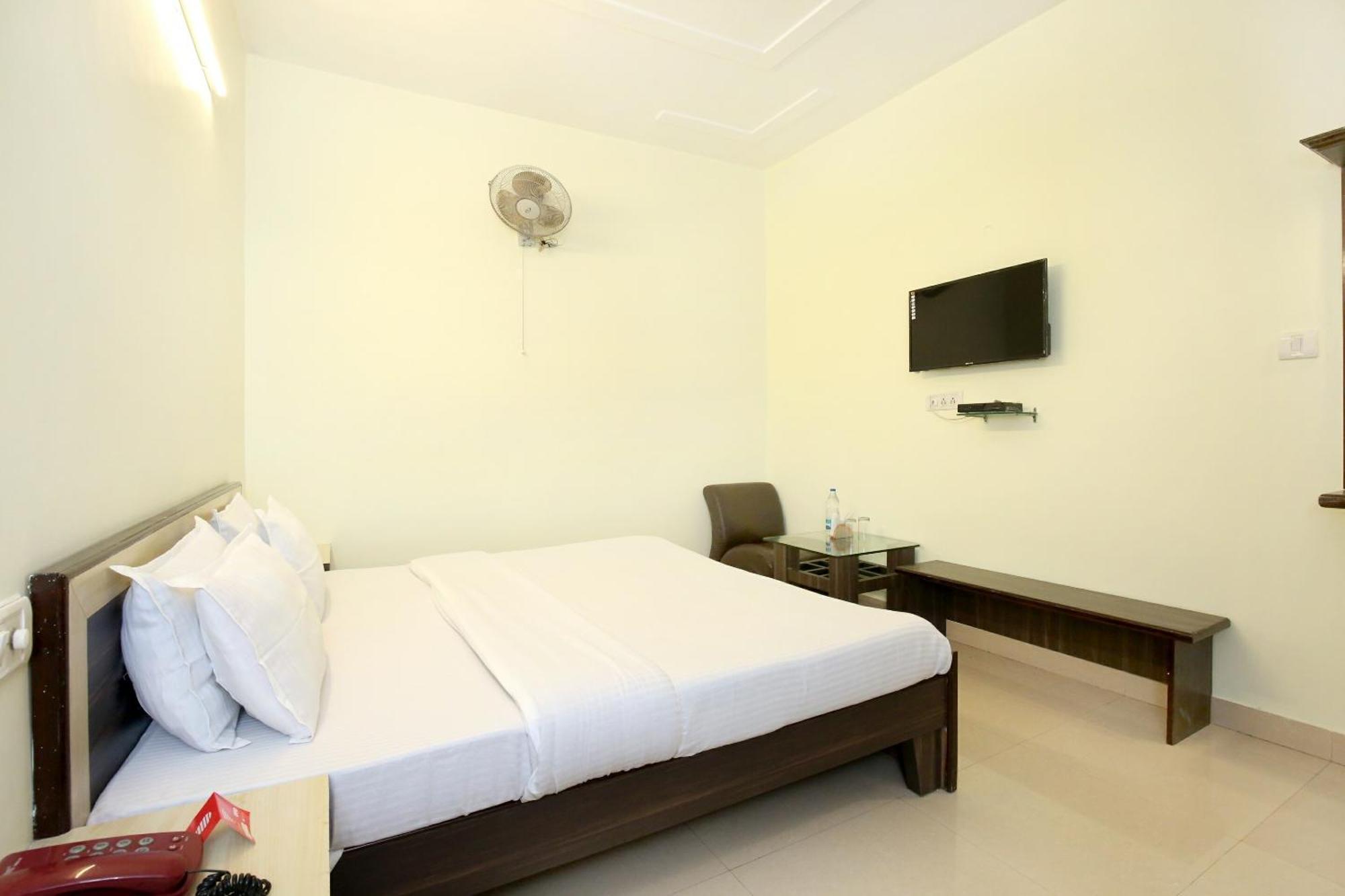 Oyo 9243 Trumpets Hotel أمريتسار المظهر الخارجي الصورة